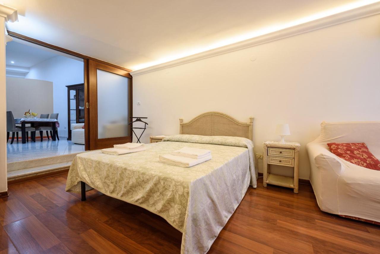 Via Avvocata 25 Apartamento Nápoles Exterior foto
